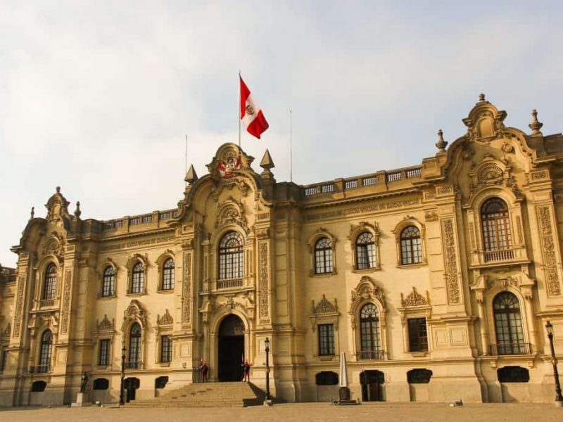 El Congreso del Perú y la Ley que establece el control previo de fusiones