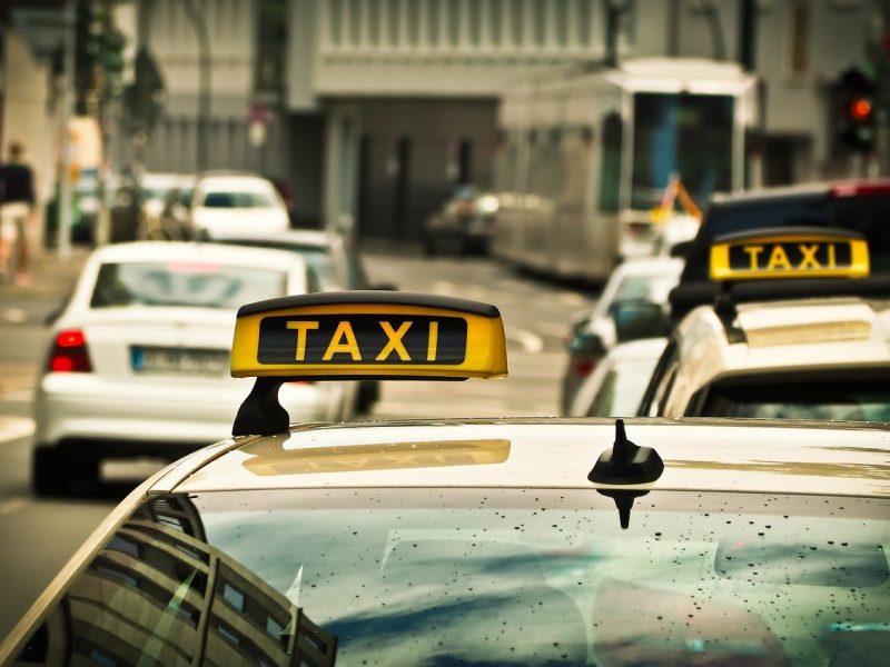 La guerra Uber v/s taxistas y la batalla por Perú