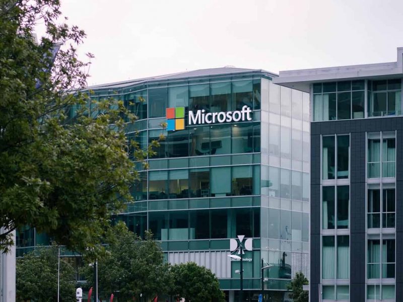 La consulta de Microsoft ante el TDLC por bases de licitación de softwares