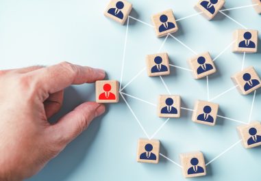 Interlocking, deputización, EE.UU., Oaktree, directores, personas, Clayton Act, DL 211.