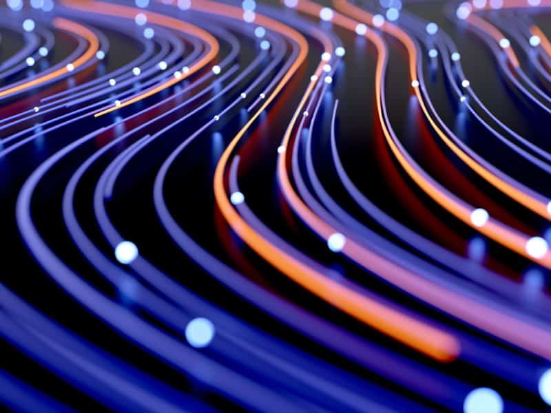 Telefónica, desinversión, telecomunicaciones, Latinoamérica, brecha digital, OTT, infraestructura, regulación, competencia, inversión en redes